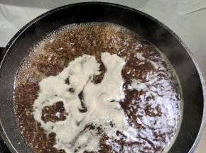 大火煮开，再转小火煮十分钟左右！