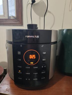 电压力锅(电饭锅）按煮饭键就可以了！