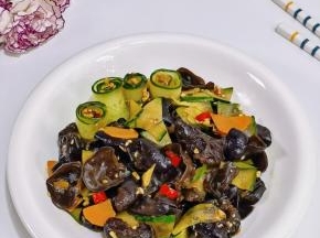 清爽解腻，节日聚餐必备。