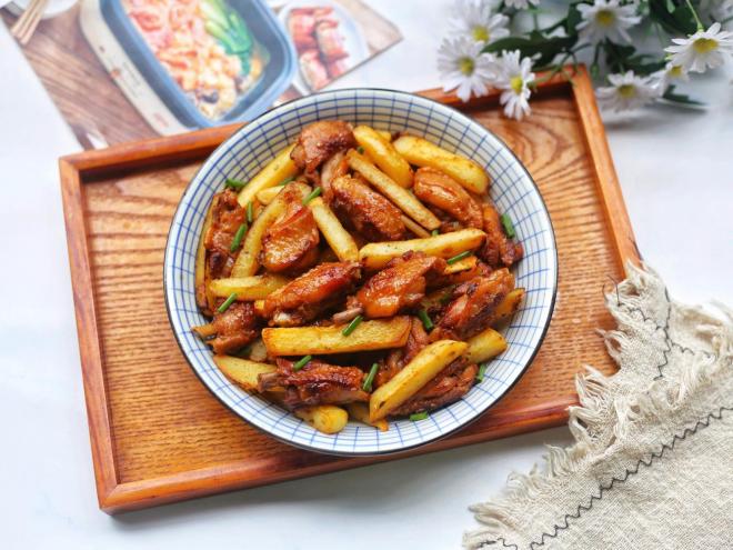 香煎土豆鸡翅