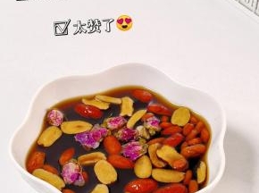 玫瑰红糖姜枣茶直接喝也好喝哦。