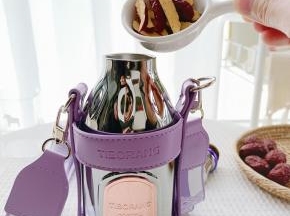 把红枣块放保温杯