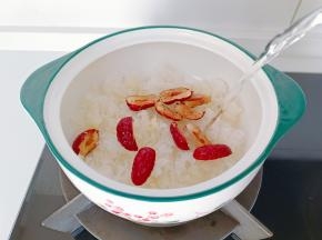 加冷水【冷水容易出胶】