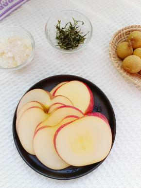 苹果洗净切大片