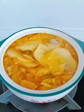 转中火炖8分钟即可。