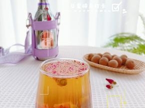 平时不爱喝水的姐妹们可以试试这款红参桂圆玫瑰养颜茶，不仅口感好，还可以变美哦！