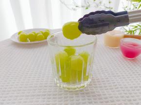 青提放入容器里面