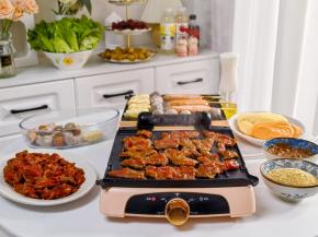 自助烤肉全家福。