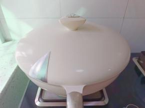 盖上盖子炖煮十分钟