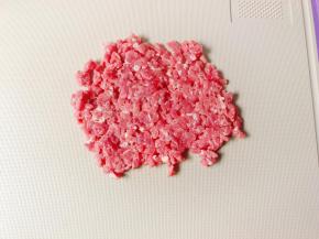 牛肉顺着纹理切小丁