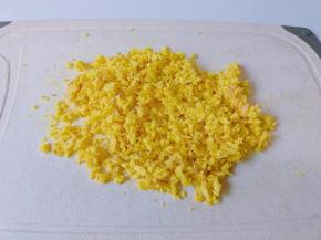 生姜，大蒜都切成末