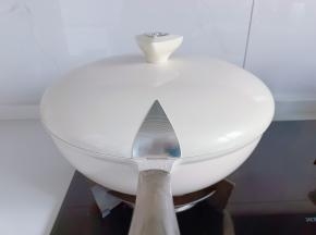 盖上盖子焖煮一会
